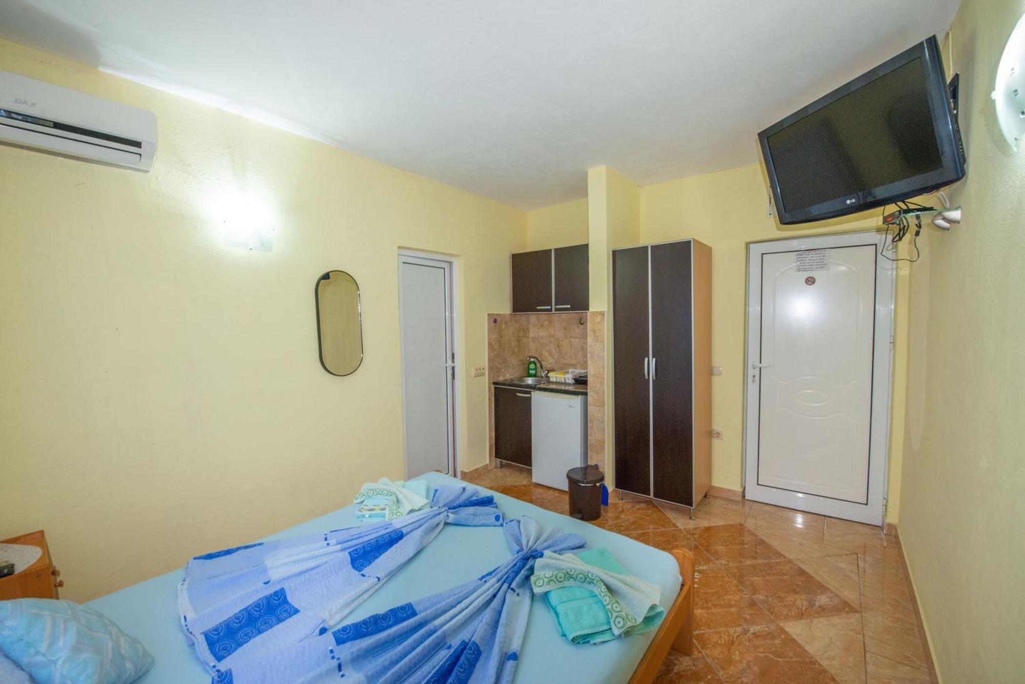 Apartments And Bungalow Casa Palma Ulcinj Exterior photo