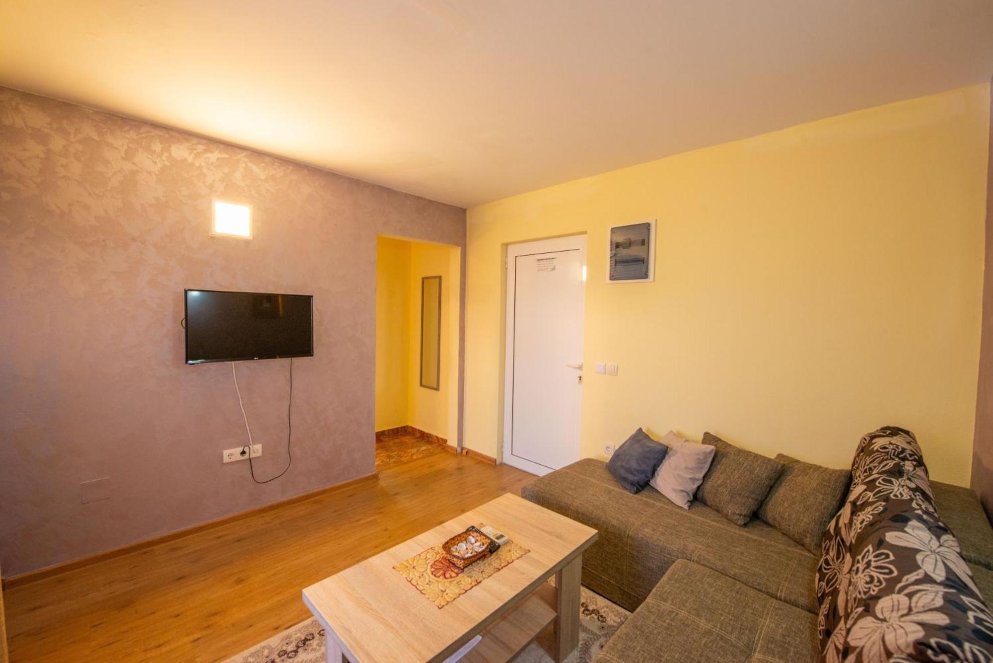 Apartments And Bungalow Casa Palma Ulcinj Exterior photo