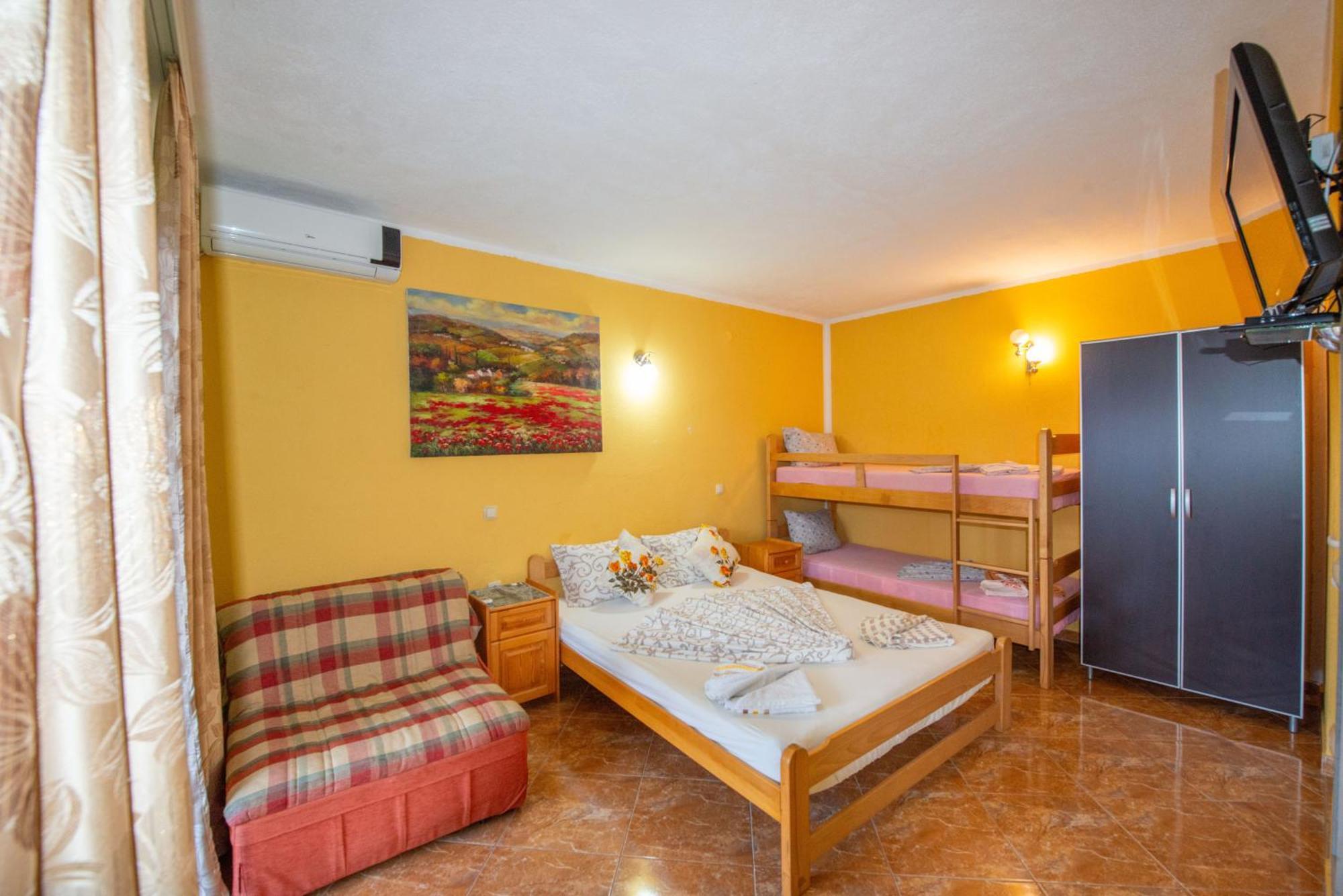 Apartments And Bungalow Casa Palma Ulcinj Room photo